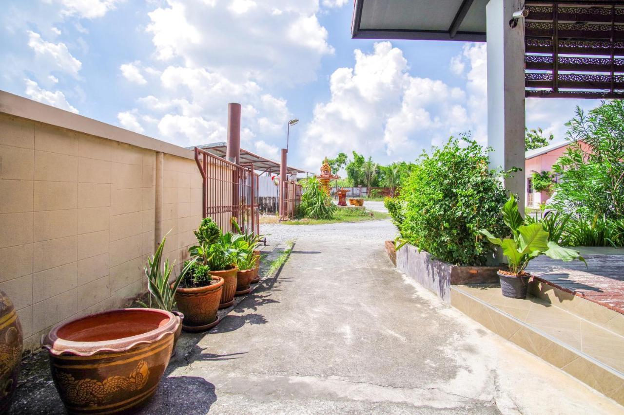 Pha Mansion Hotel Chachoengsao Bagian luar foto