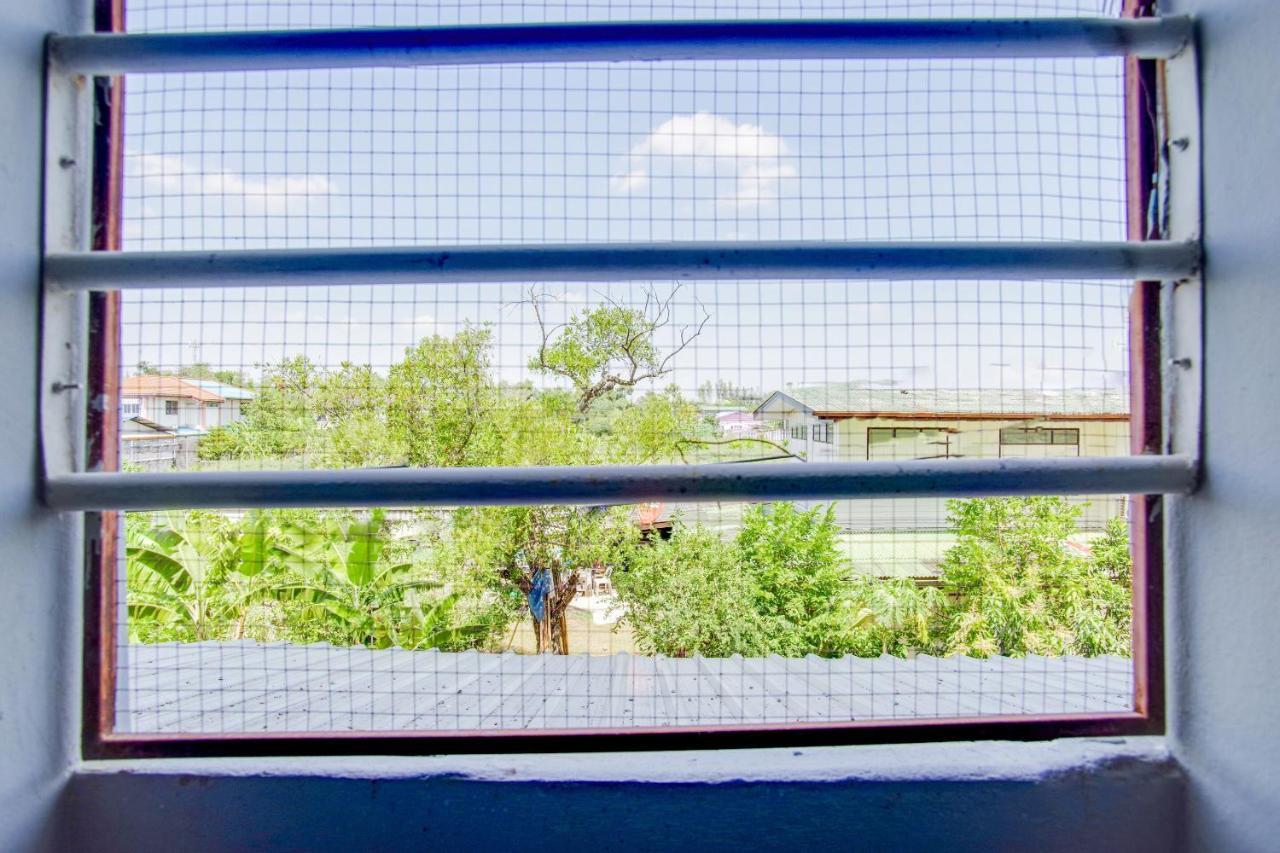 Pha Mansion Hotel Chachoengsao Bagian luar foto